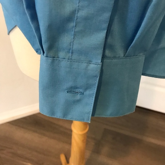 Wrinkle free Blouse - Picture 4 of 6